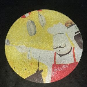 Round glass cutting board